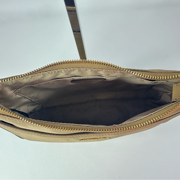 NEW Women’s Michael Kors Jet Set Medium Nylon Pochette Shoulder Bag/Crossbody - Picture 9 of 9